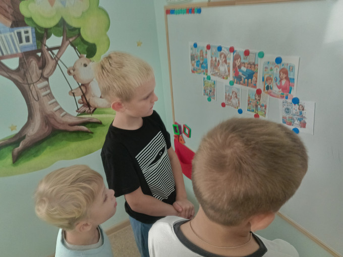 Встреча с учителем-логопедом «Я про сад свой расскажу» Встреча с учителем-логопедом «Я про сад свой расскажу».